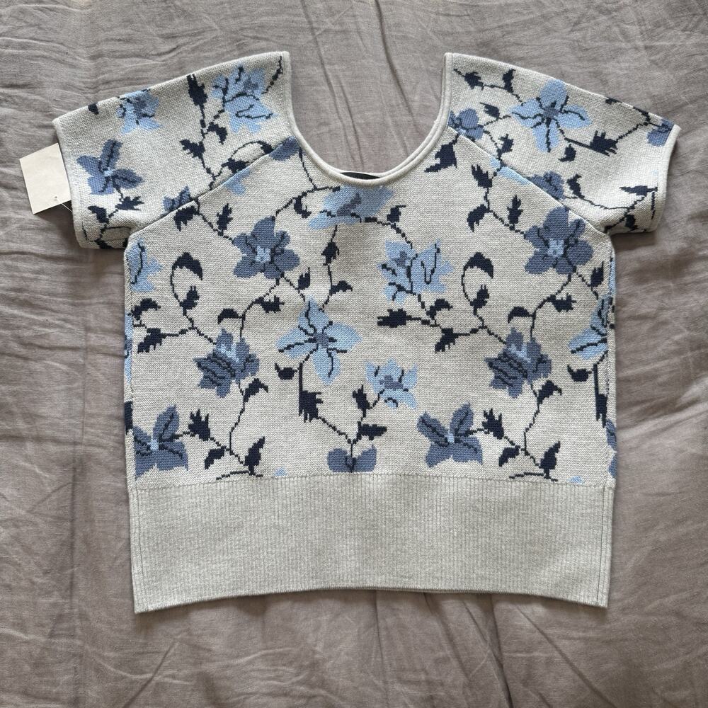 Club Monaco Short‎ Sleeve Sweater Gray Floral Soft Wool Size Large